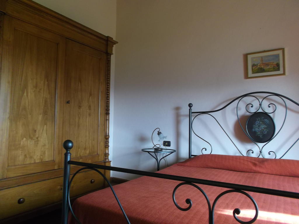 La Cerreta Hotel Rocca San Casciano Habitación foto